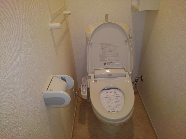 【トイレ】 | ピット　ファースト | 落ち着いた色調のトイレです
