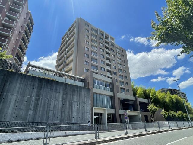メゾン南千里シェプレの外観