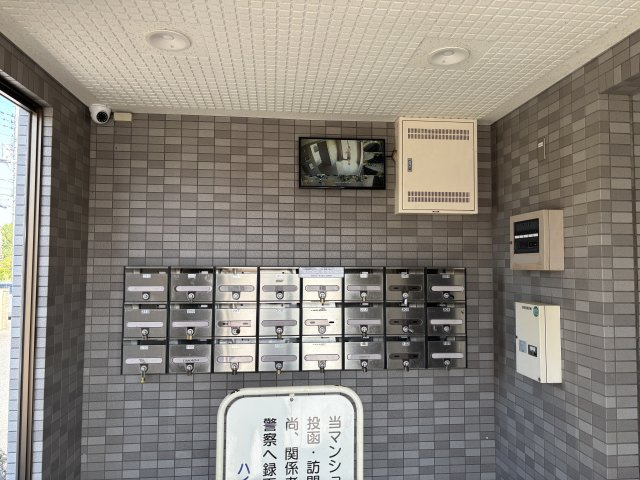 ハイツサンパークのセキュリティ|敷地内の防犯カメラ