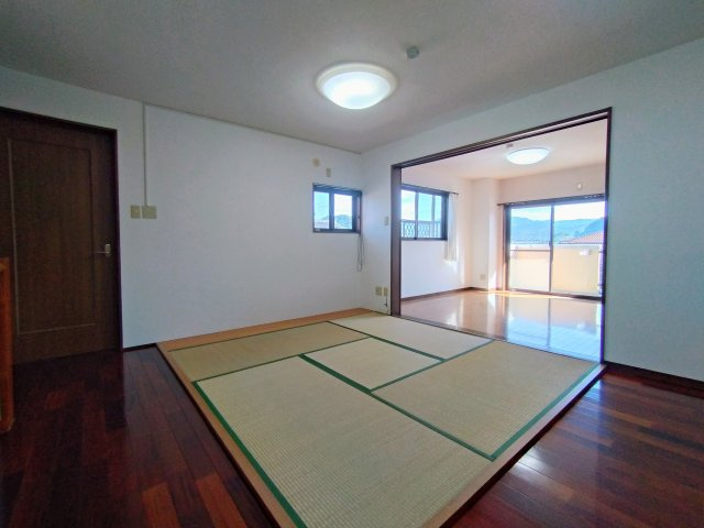 マンション生駒の和室