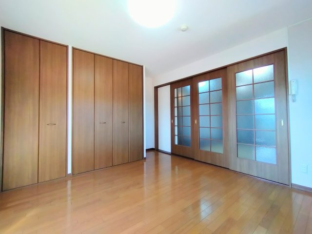 マンション生駒の洋室