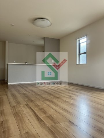 中央町戸建の居間・リビング
