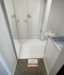 ＫＬＥＩＳ東大宮の玄関