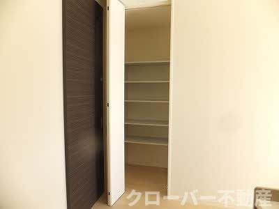フォレスタ ディ パーチェの収納