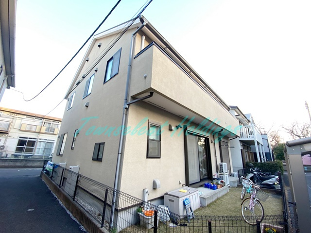 グラスハウスの外観
