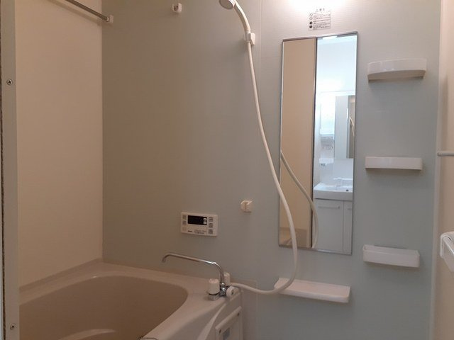メディオカーサ　Ｋの浴室