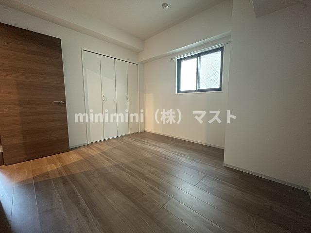 グランヴォワール昭和町の洋室