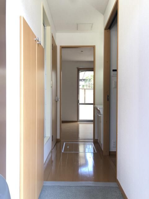 向山パーク５の玄関