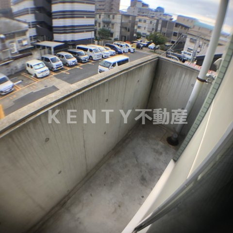 【バルコニー】 | グリーンベルト北六番館 | 陽当たり良好なバルコニーです