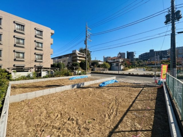 稲城市東長沼の新築一戸建の外観