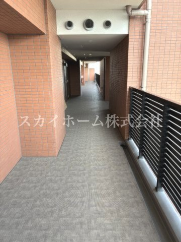 プレジオ関目のロビー