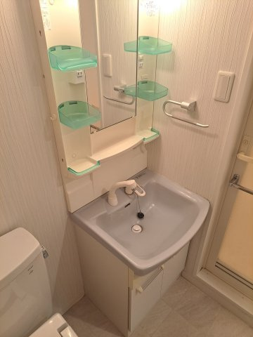 【洗面所】 | ミェーレ船橋 | 生活に欠かせない独立洗面台です