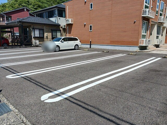 インプレス・Ｙの駐車場