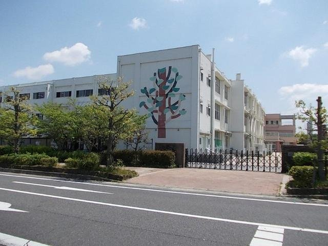 テイク・ヴィレッジの周辺|草津小学校まで950m