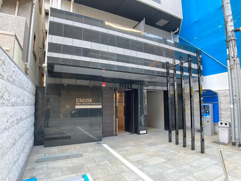 エスライズ御堂筋本町のエントランス