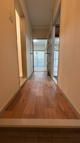 サンハイツ本山の玄関