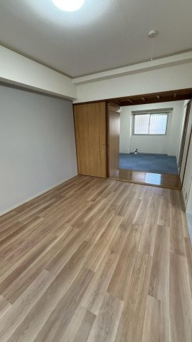 サンハイツ本山の居間・リビング