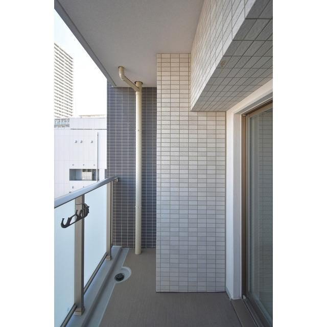 エスリード難波レジデンスのバルコニー