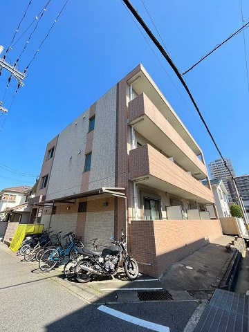 リタ　1st.の外観