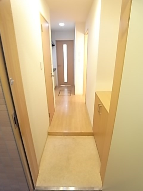 リタ　1st.の玄関