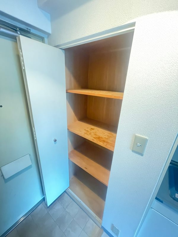 サンプラザ三宮の収納