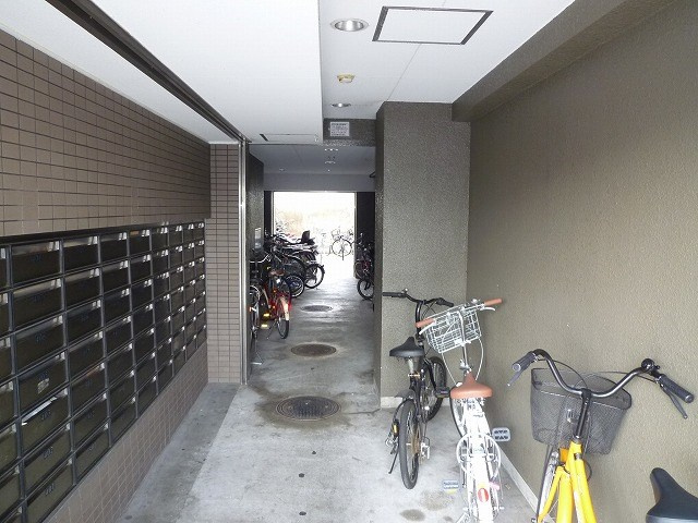 サンプラザ三宮の外観