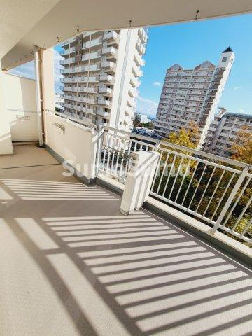 UR西宮マリナパークシティ丘のある街　2号棟のバルコニー