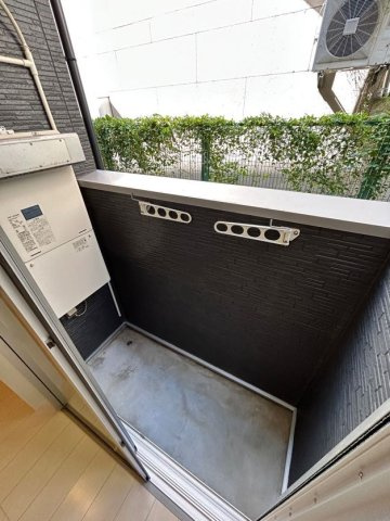 First Gate KOBEのバルコニー