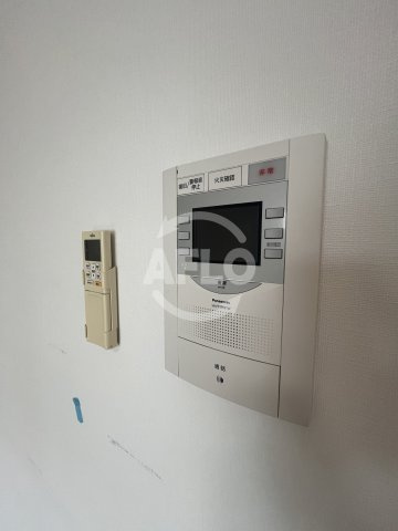 レオングラン新大阪レジデンスのセキュリティ|レオングラン新大阪レジデンス　モニター付きインターホン
