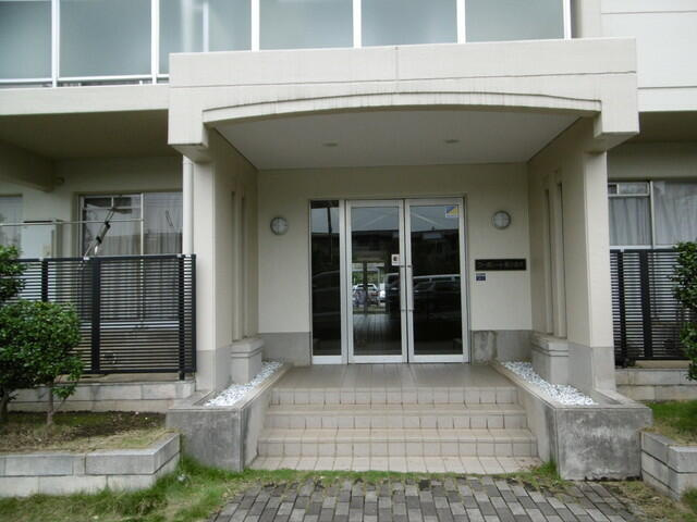 コーポレート東小金井のエントランス