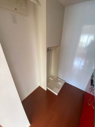 Fonte　sala　ampio