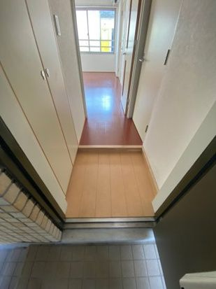 Fonte　sala　ampio