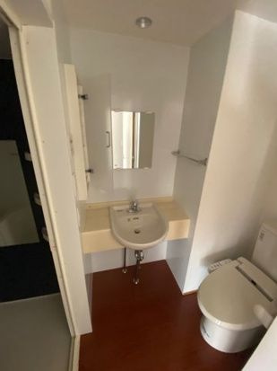 Fonte　sala　ampioの洗面所