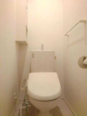【トイレ】 | エアリーガーデンⅡ | 清潔感のあるトイレです