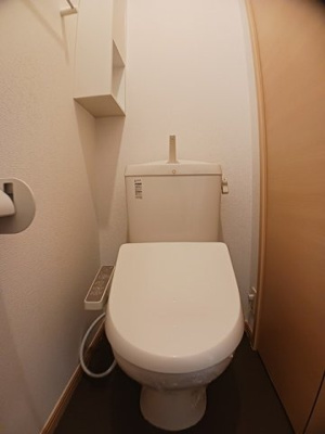 【トイレ】 | クレメントヒルＡ棟 | 清潔感のあるトイレです