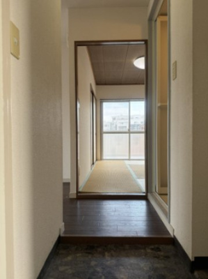 【玄関】 | エクセレントK | 退去前につき別のお部屋の写真です