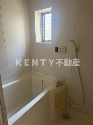 【浴室】 | 萩中戸建 | お風呂で日々の疲れを落としましょう