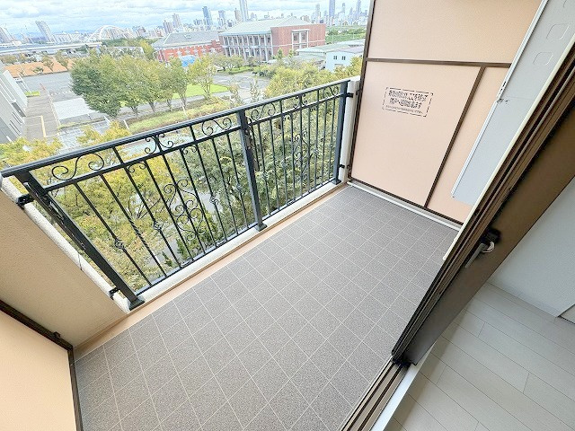 Luxe新大阪SOUTHのバルコニー