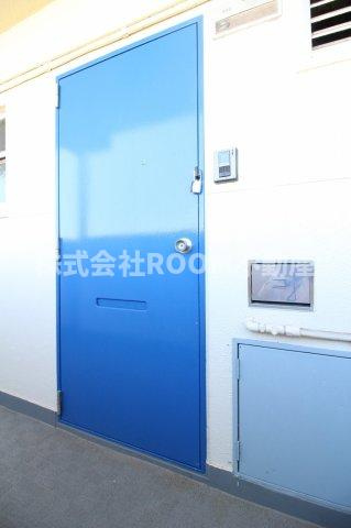アイン都城の玄関|収納もある玄関です
