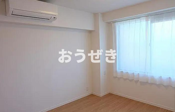 谷津坂ハイツの居間・リビング