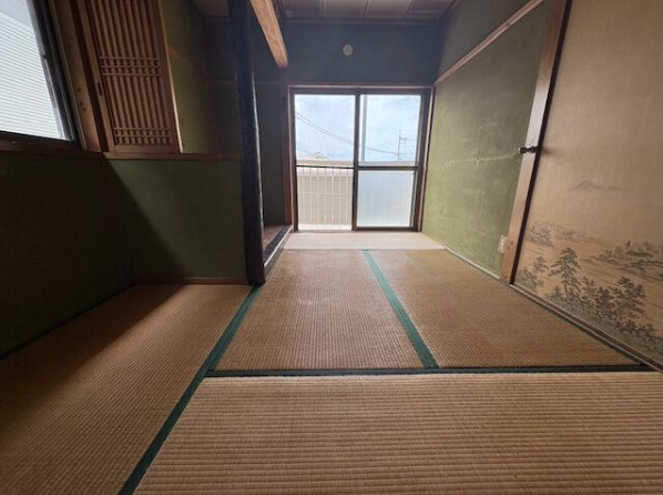 岩出市野上野　中古戸建の和室