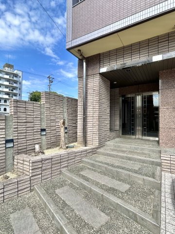 KIAORAのエントランス