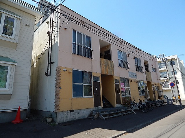 川村マンション