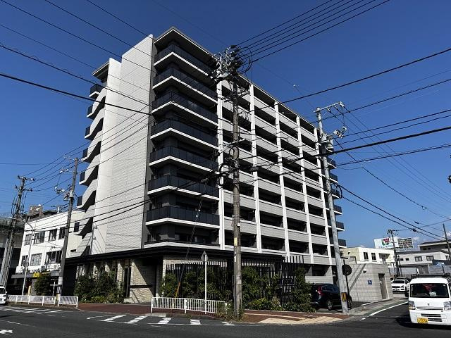 アルビオガーデン南吉方7階の外観