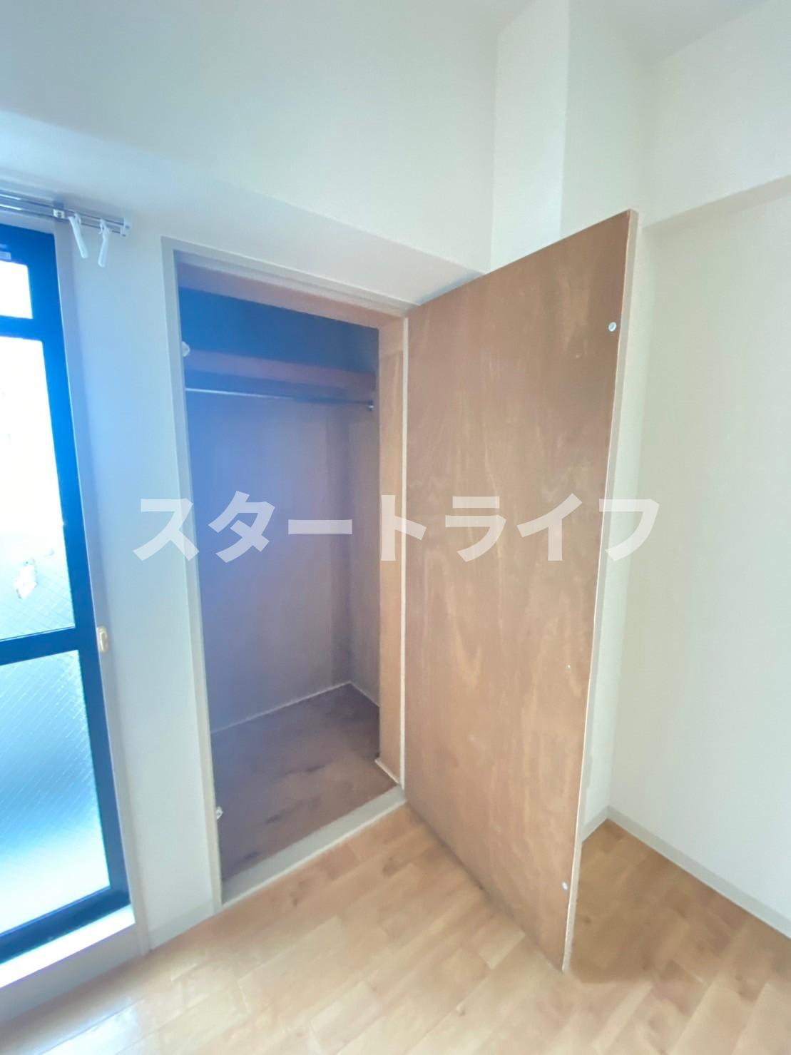 大阪市東淀川区東中島２丁目の賃貸マンションの収納