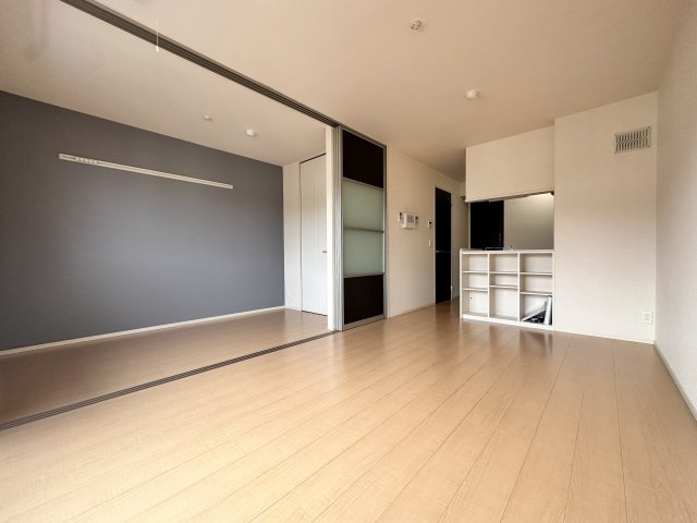 町田市鶴川１丁目のアパートの居間・リビング