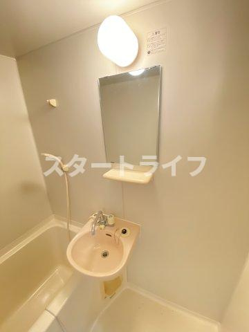 大阪市東淀川区東中島２丁目の賃貸マンションの洗面所