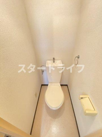 大阪市東淀川区東中島２丁目の賃貸マンションのトイレ