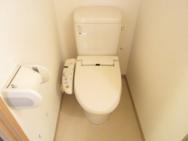 サンライズ中十条のトイレ|温水洗浄便座付き！