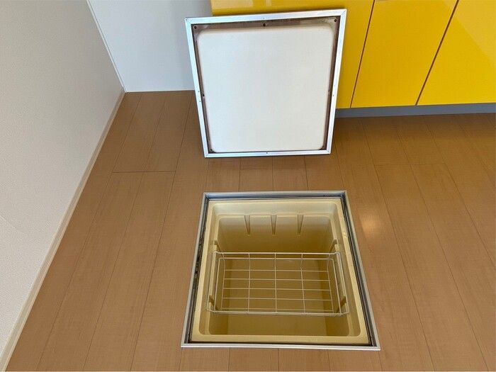 ラヴィアンローズ　B棟の収納